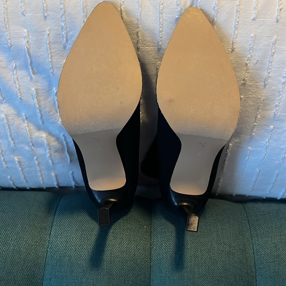 BCBGeneration Black Heels Size 8 NEW never worn - Picture 5 of 5